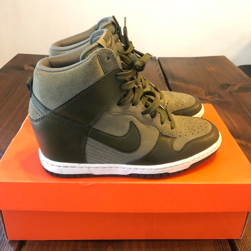 NIKE WOMEN’S SKY HIGH WEDGES EXCELLENT CONDITION